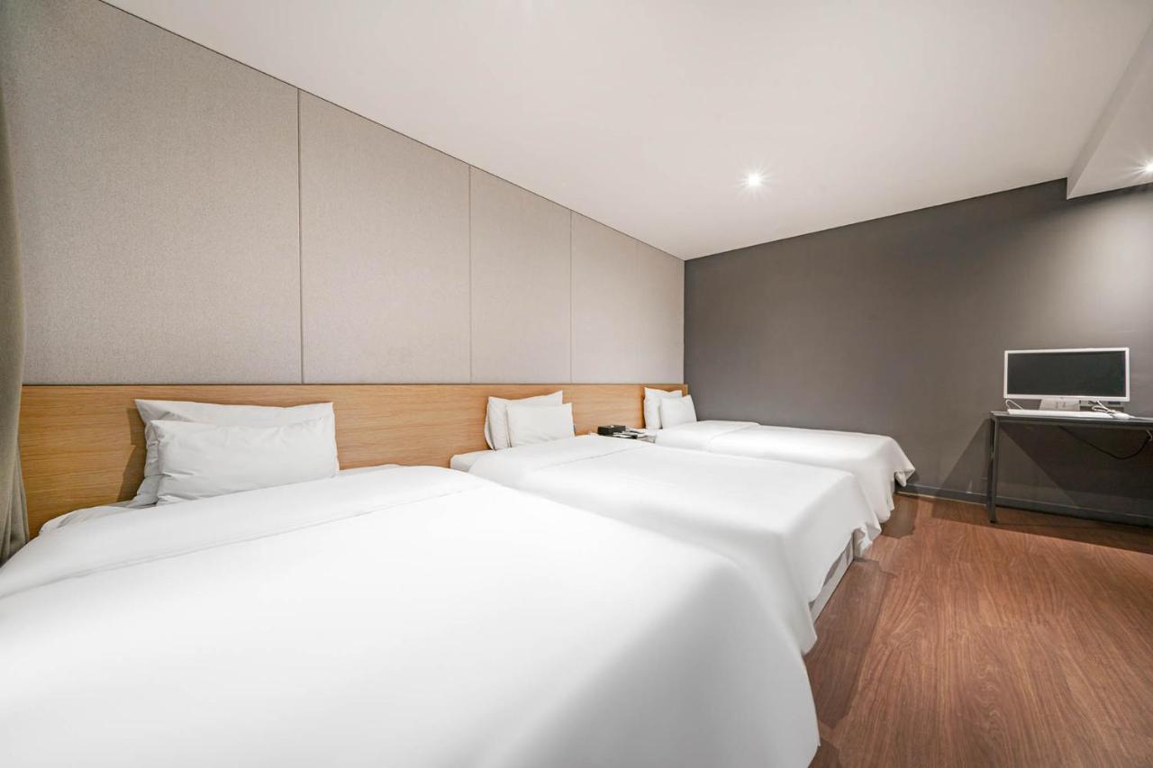 Brown Dot Hotel Hadan Busan Exterior photo